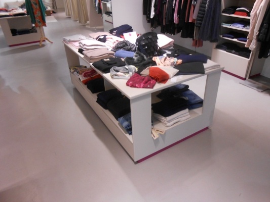 Schrank
